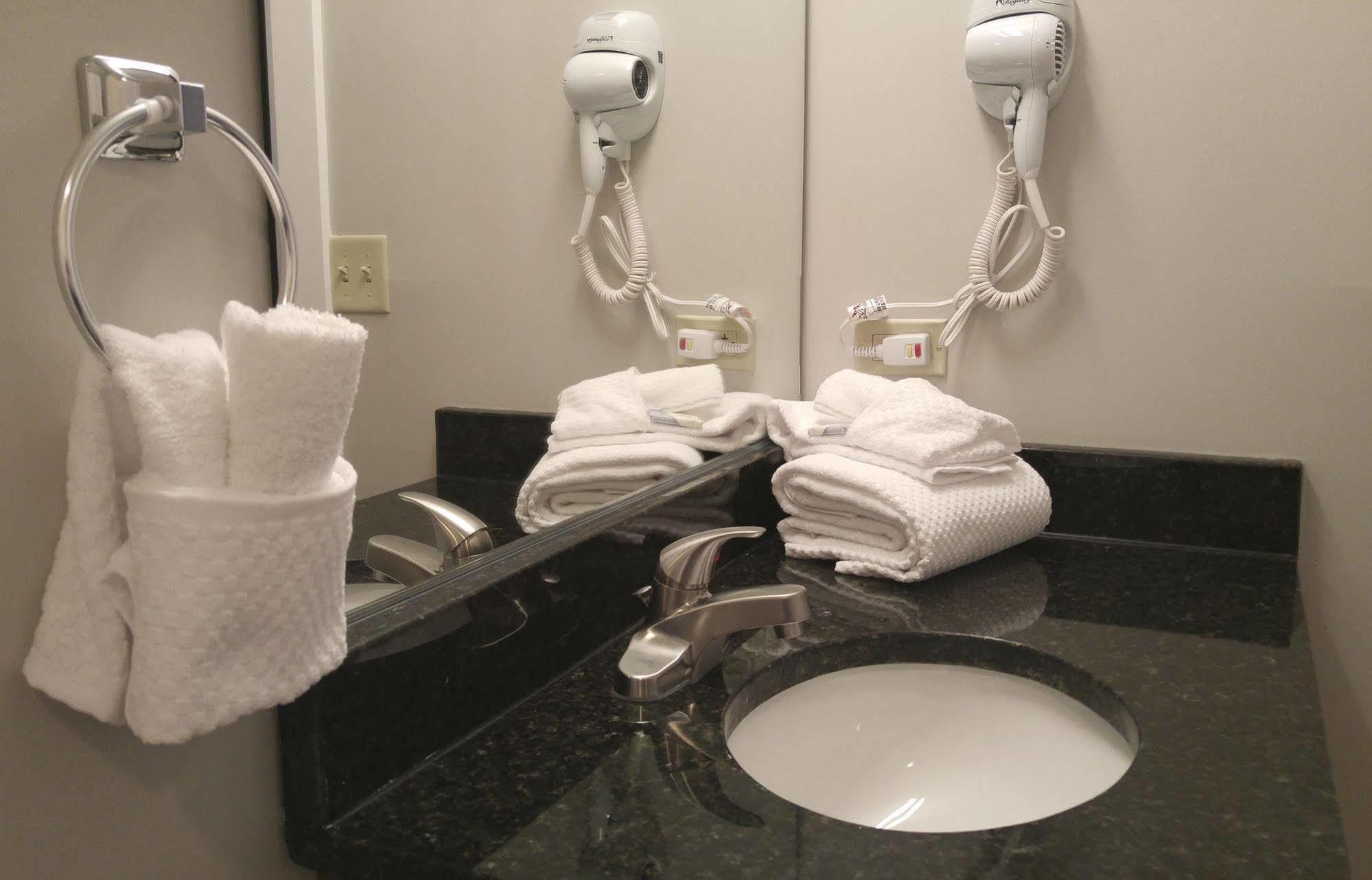 Affordable Suites Of America พอร์เทจ ภายนอก รูปภาพ